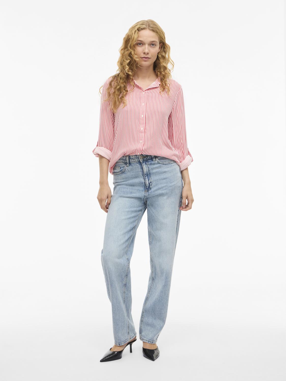 model_shot-front_full